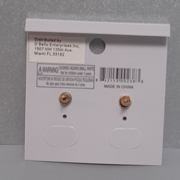 D’ Bello Accessories NWT Red Gem And CZ Gold Tone Pierced Earrings - Picture 2 of 4